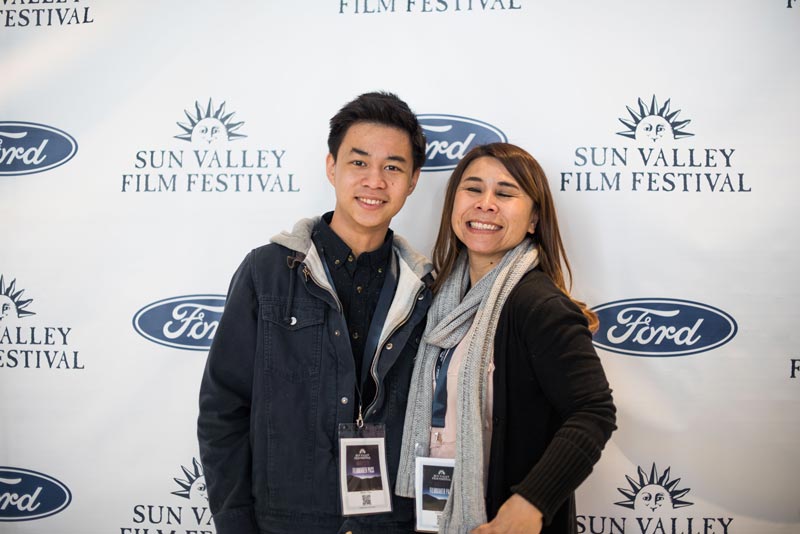 Jiayang Liu posing with a woman at sun valley film festival